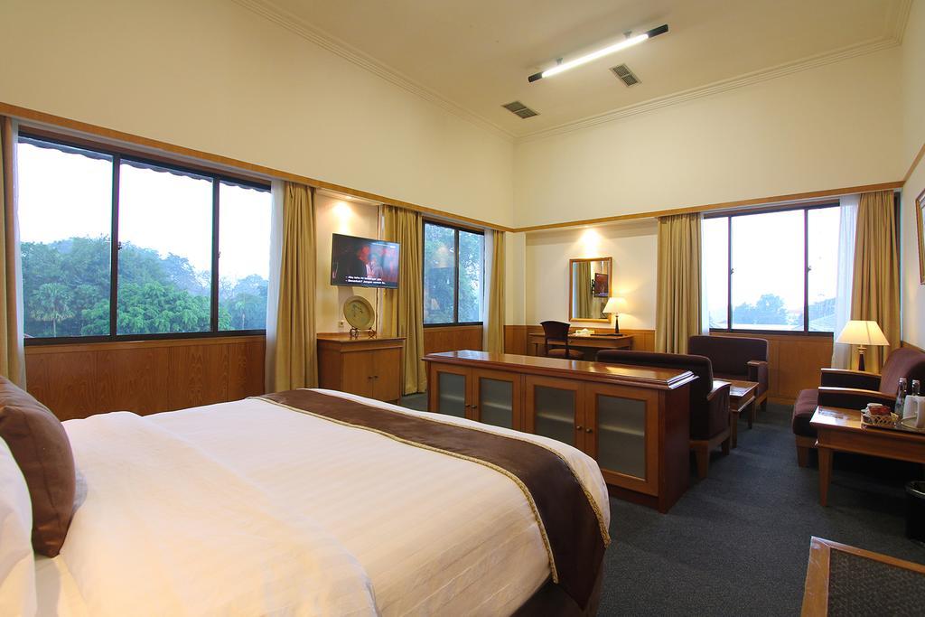 Hotel Salak The Heritage Bogor Exterior photo